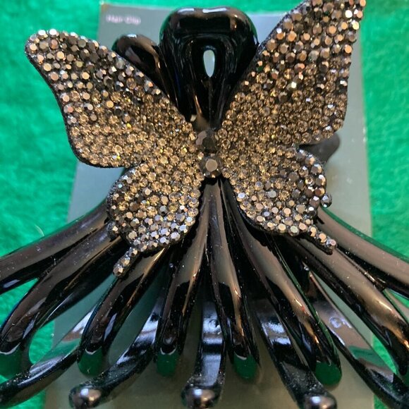 Hair Clips, NWT, & Faux Fur Earmuffs, Set of 3 - Picture 4 of 8